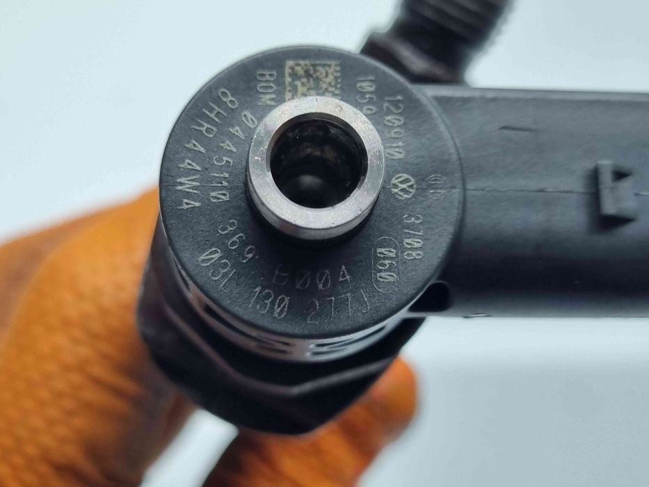 Injector Audi A4 (8K5, B8) Avant [Fabr 2008-2015] 03L130277J 2.0 TDI C