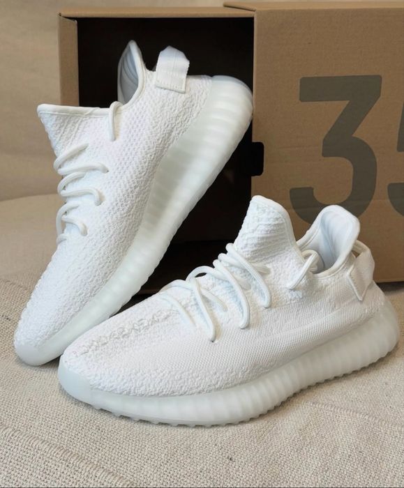 Yeezy 350 Triple White