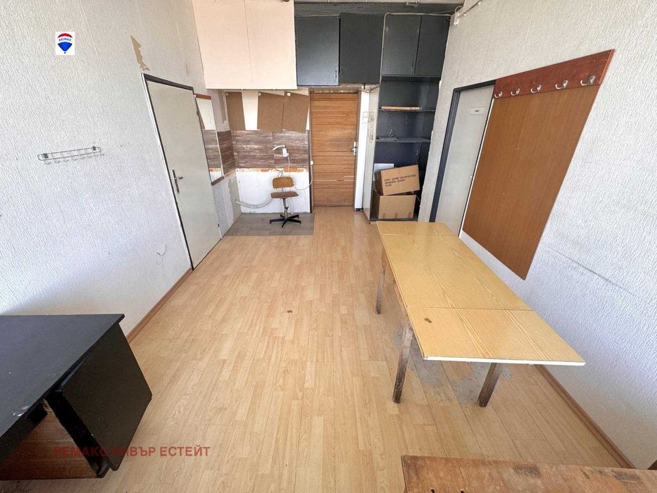 Дава се под наем Офис в Русе, Широк център - 120 кв.м за 502.35 € - Снимка #2