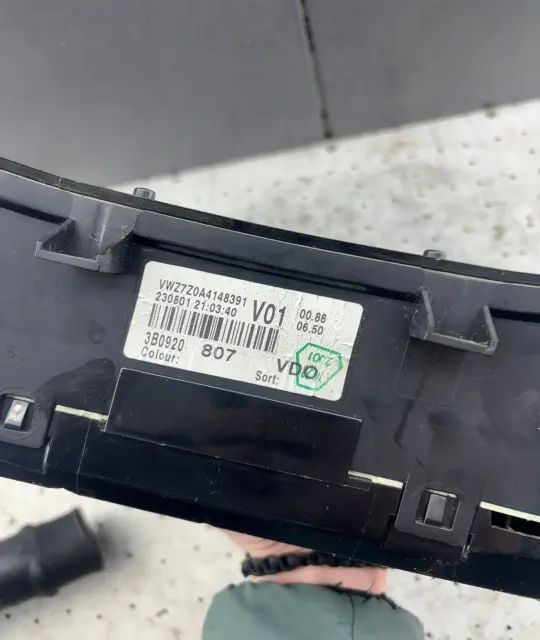 Ceasuri bord Volkswagen VW Passat 1999 1.9 TDI MT (115 hp)