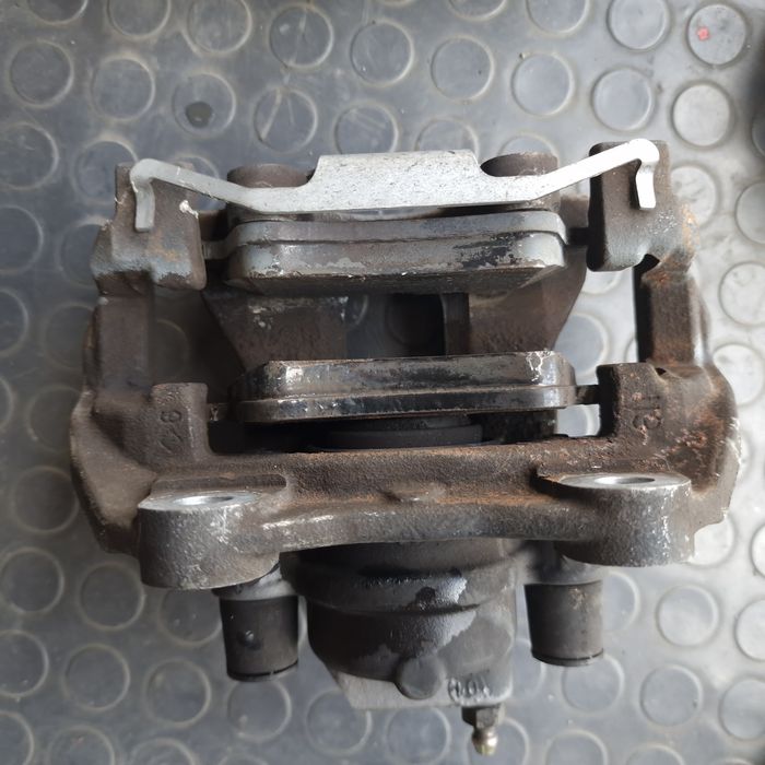 Комплект спирачни дискове и апарати за Mercedes SL(R230)