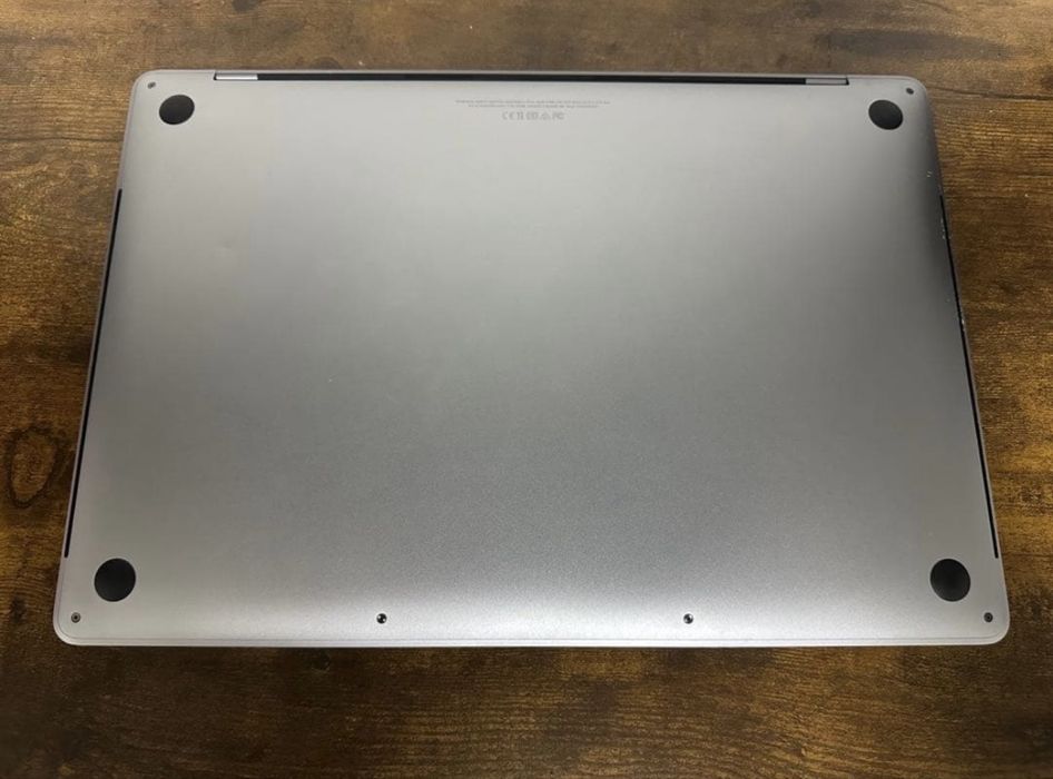 Macbook pro i7 15 inch 2018