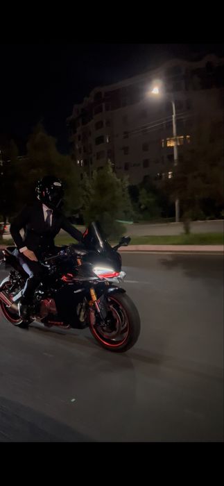 Motosikl Qj moto 600 rr sotilad