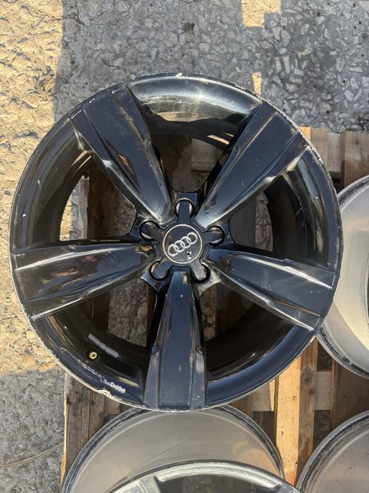 Алуминиев джанти Audi AUDI A4 B8 ALLROAD 8Jx 18" 5x112 ET 26 ном 301