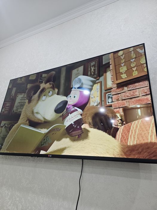 Продаётся телевизор LG