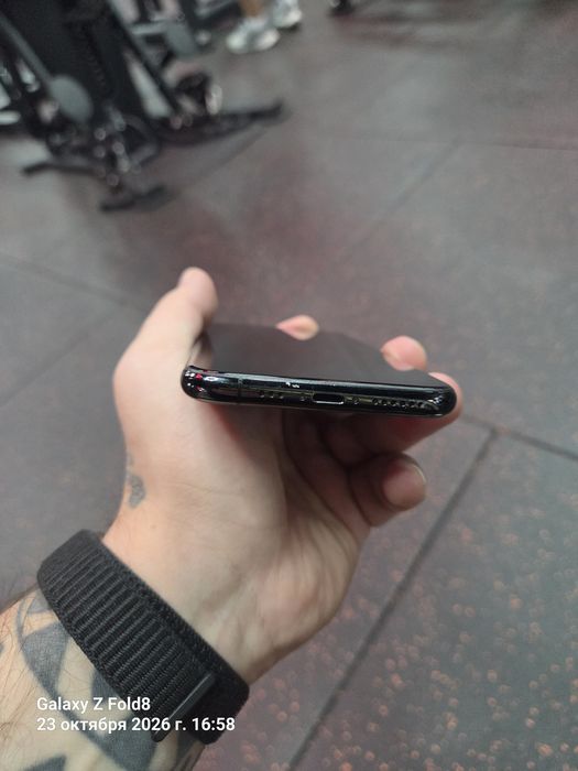 Продам iphone 11 pro 512gb