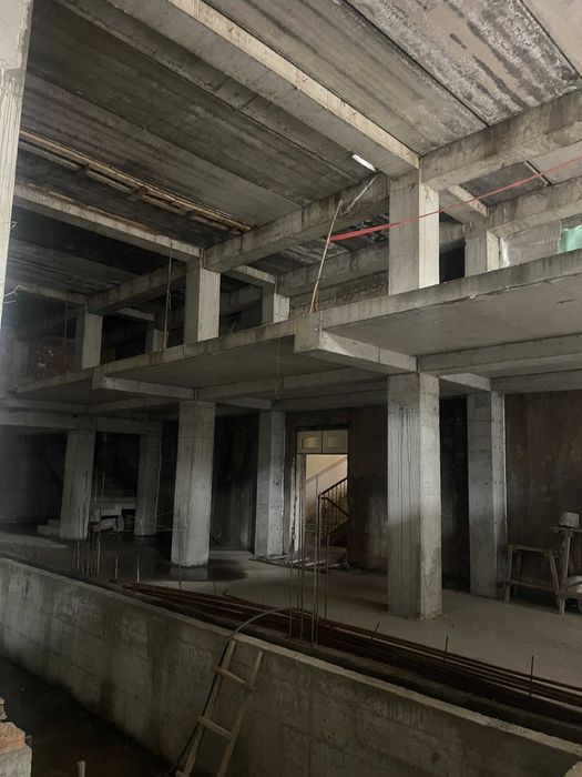 Продается здание вдоль дороги! Яккасарайский район. Саламатина.