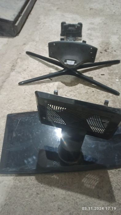 Телевизор,подставка,Дивиди касеттный