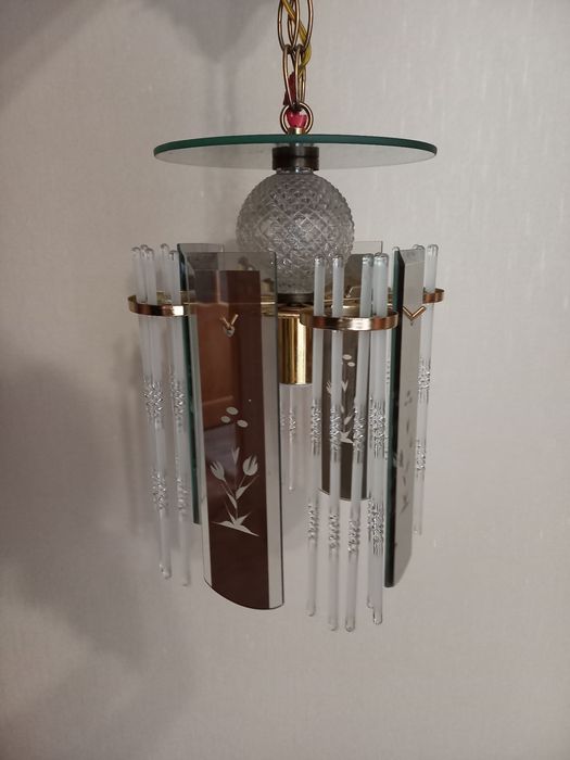 Люстра одноламповая