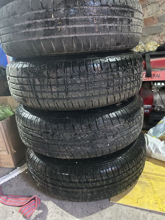 Продам покрышки с диском на кобльт