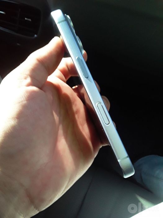 iPhone 15 Pro 18 Pro qlingan 256GB ideal sastayana