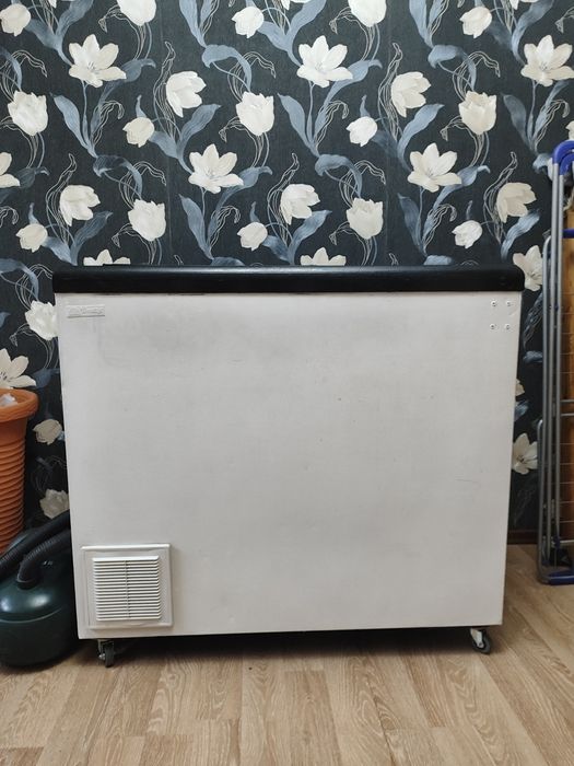 Продам холодильную камеру б/у