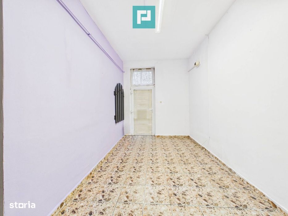 Spațiu comercial central, în Sântana - Arad