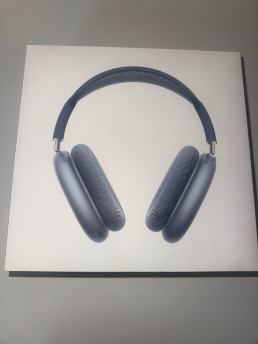 Продам наушники айрпотс макс новые