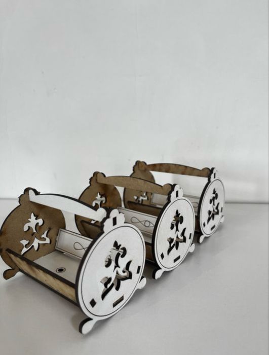 Тойбастар бесык бонбонерька