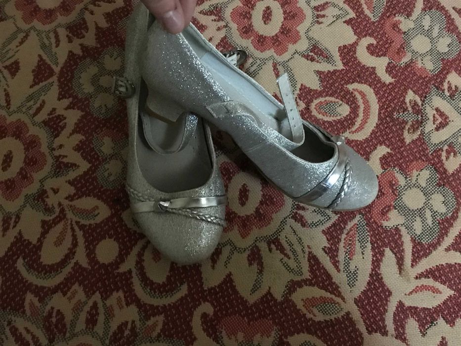 Туфли детские для праздника