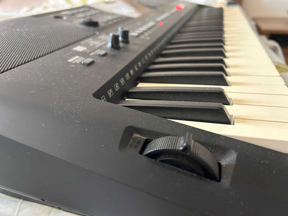 Clapa Yamaha psr-e463