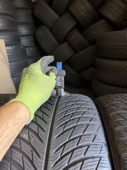 4 anvelope iarna 235/45/18 Michelin DOT 3222!