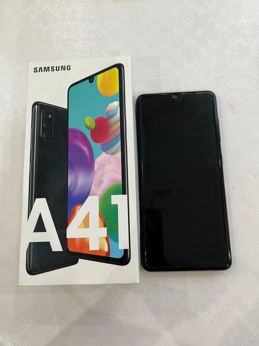 Samsung A41 в хорошем состоянии