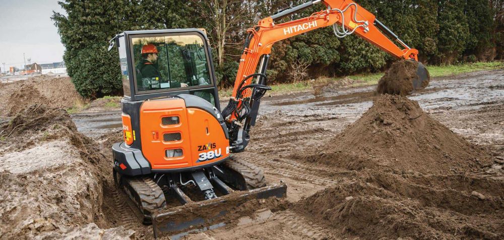 Servicii excavări cu mini excavator Hitachi ZX33U-6