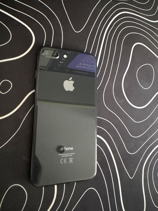 iPhone 8 plus 64gb