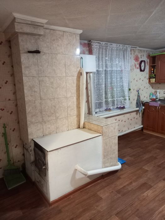 Продам  трёх комнатный дом.