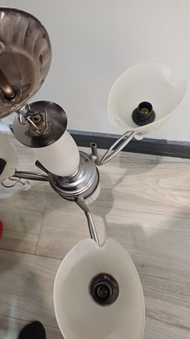 Люстра б/у как новая