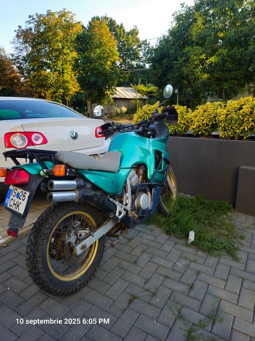 Honda Transalp 400