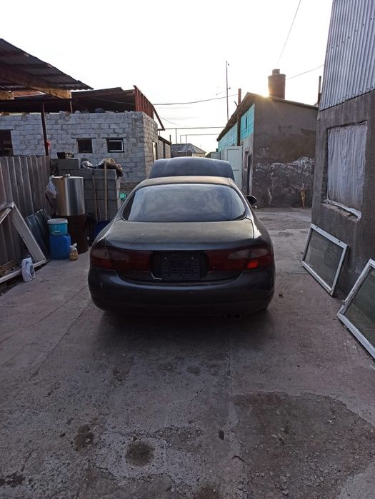 Продам Мазда 1993