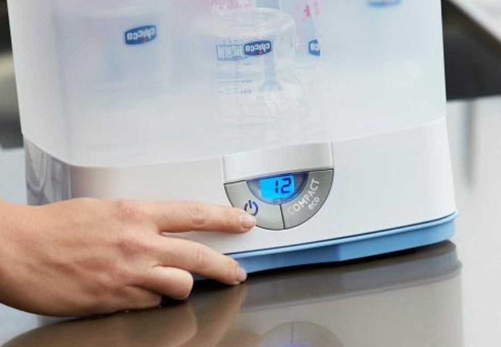 Продавам електрически стерилизатор 3 в 1 на CHICCO