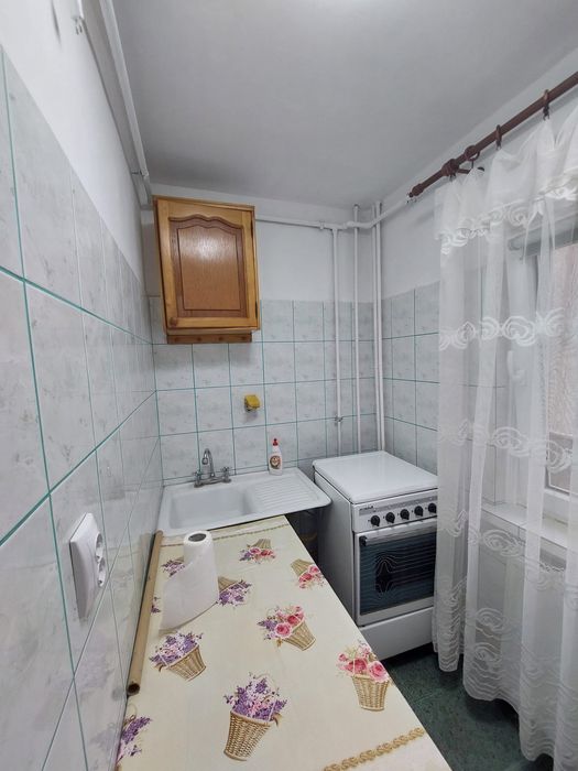 Inchiriez garsonieră