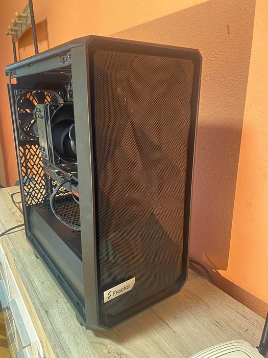 МОЩЕН! Геймърски/Работен  компютър