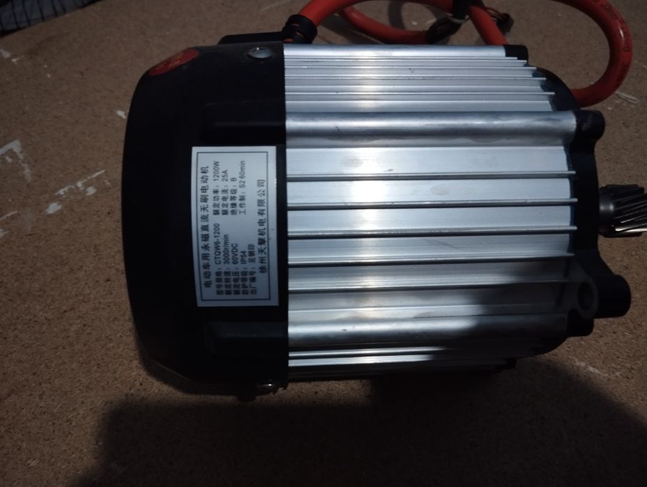 Запчасти для электро скутера  срочно продается