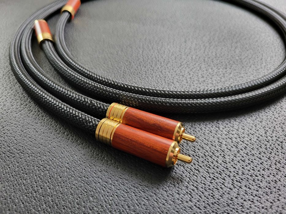 Cablu RCA–RCA Canare LV-77S – Handmade,Sunet Curat, Design Premium