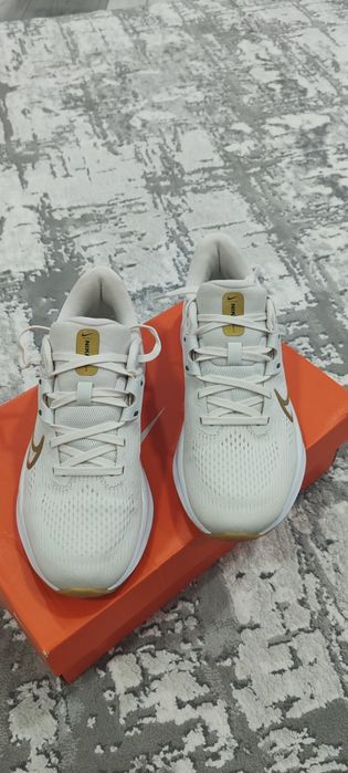 Nike Quest 6 crem 38, 5