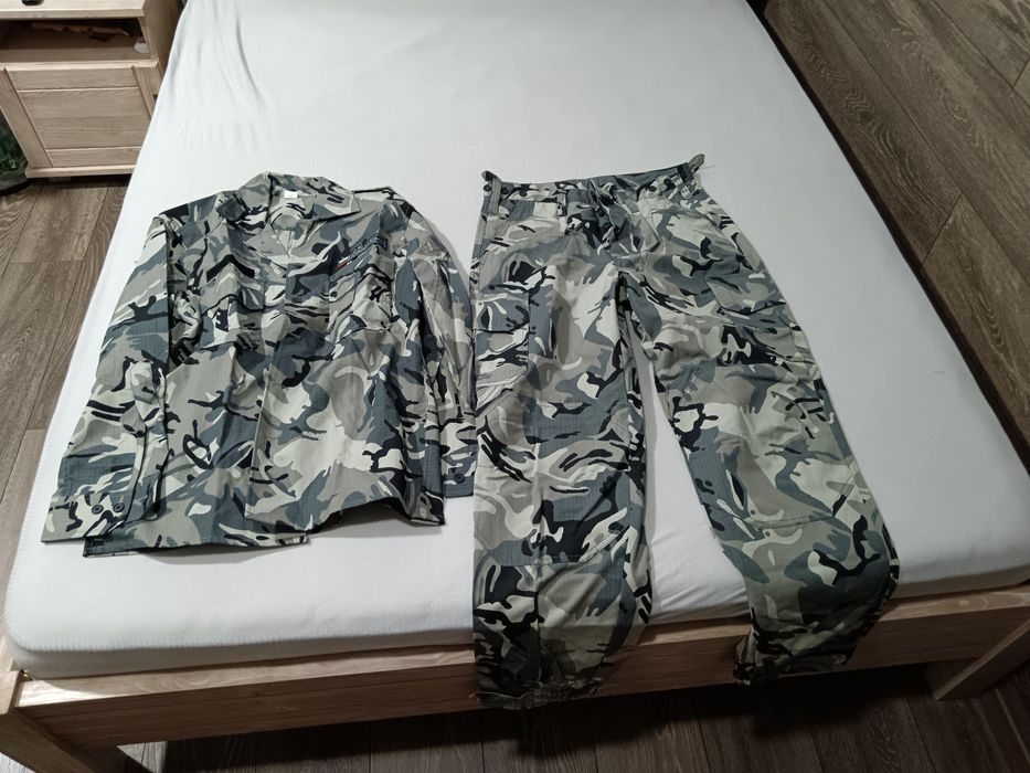 Камуфлажни дрехи !!!