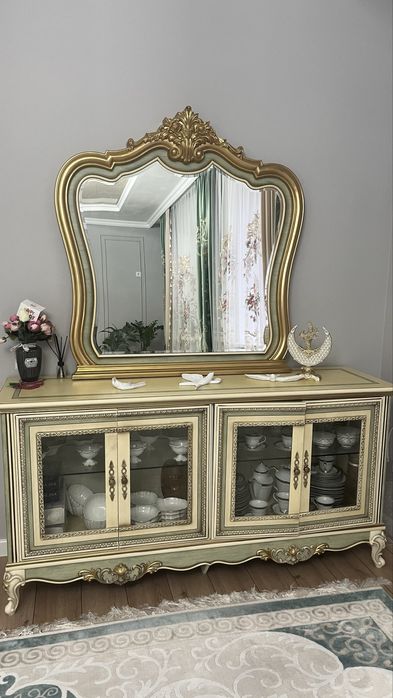 Продаётся гостиная горка производства Малайзии