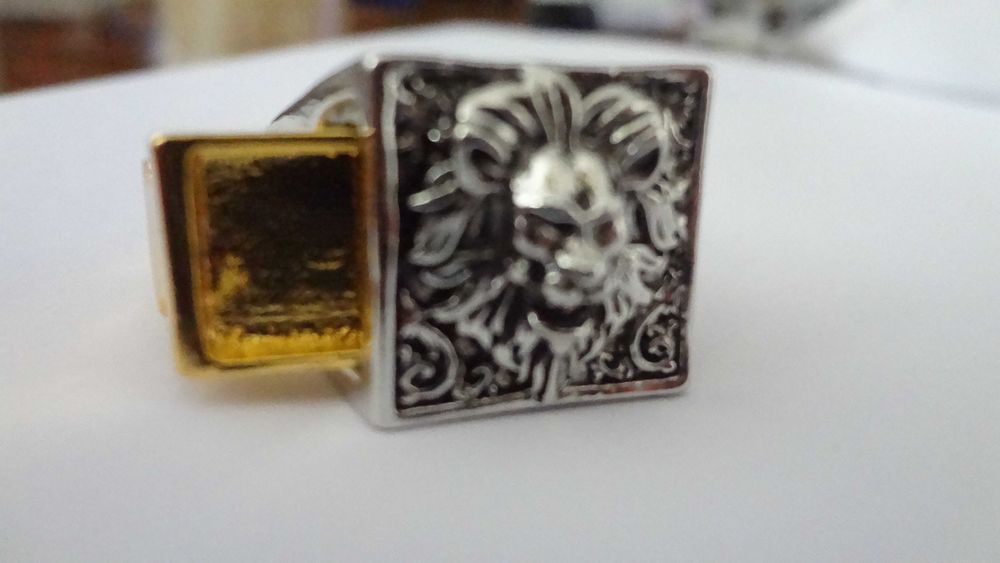 Пръстен с тайник