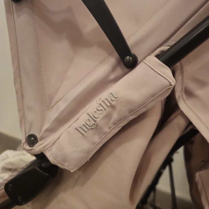 Продавам детска лятна количка Inglesina Swift