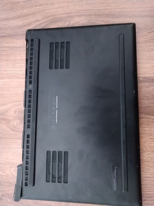 Laptop gaming Razer Blade 15 (2020- RZ09-0328) - vedeti bine anuntul