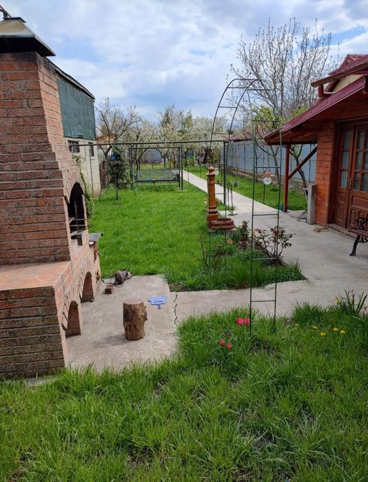 Casa casă de inchiriat