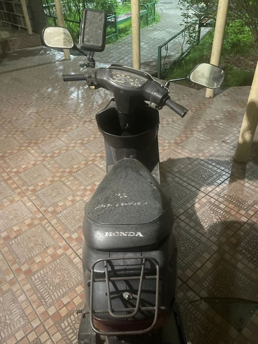 Мопед Хонда