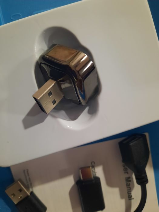 CarPlay / Android Auto.