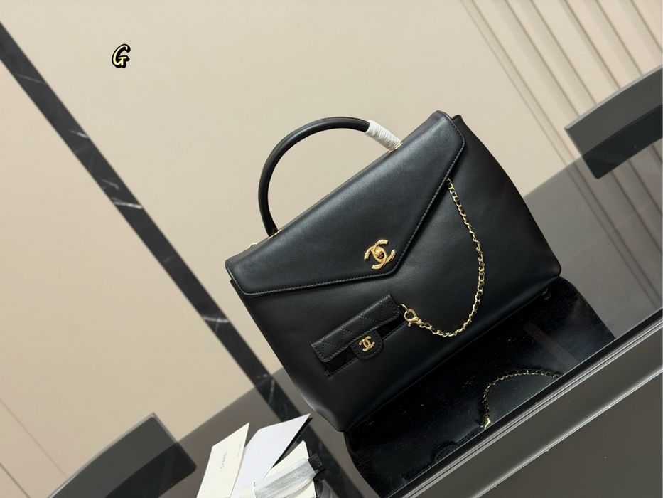 Geanta Chanel piele