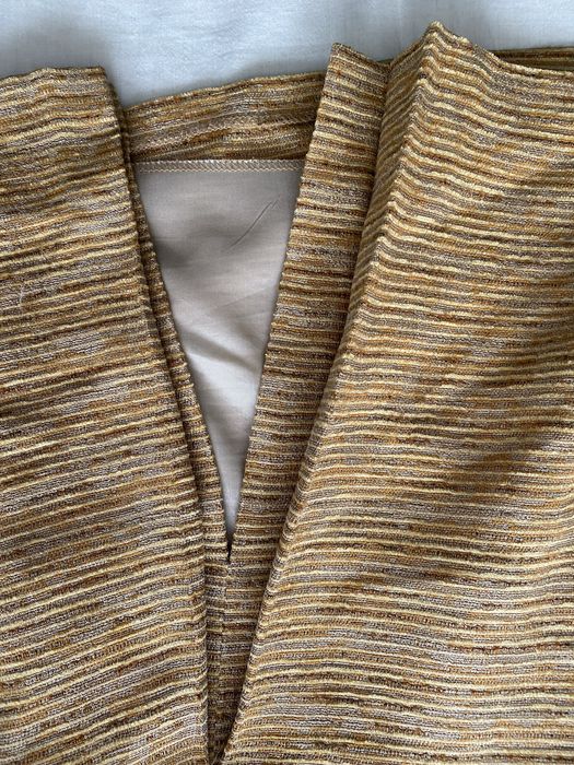 Costum fusta marime 46 sacou marime 44 Madame