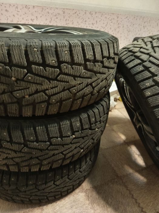 Продам колеса с дисками