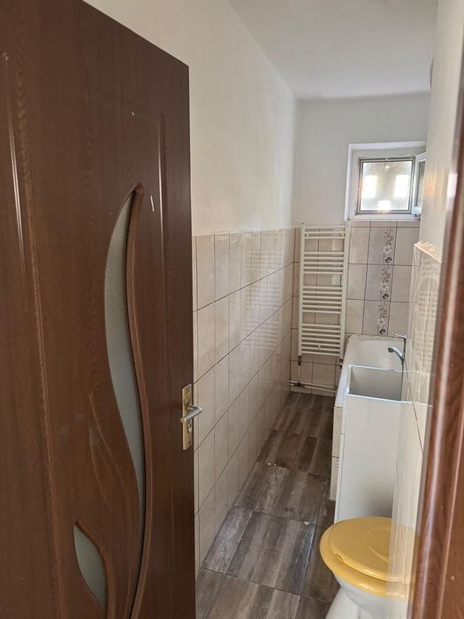 Chirie apartament inemobilat n solidarității cu balconul inchis