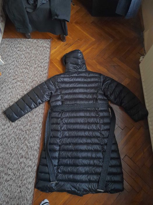 Яке с колан и качулка