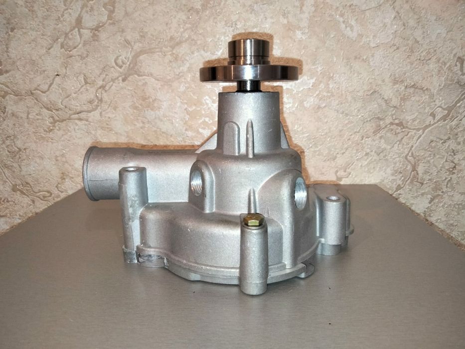 Насос водяной новый