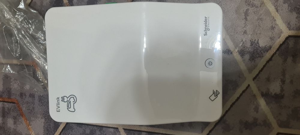 Зарядное устройство для автомобилей